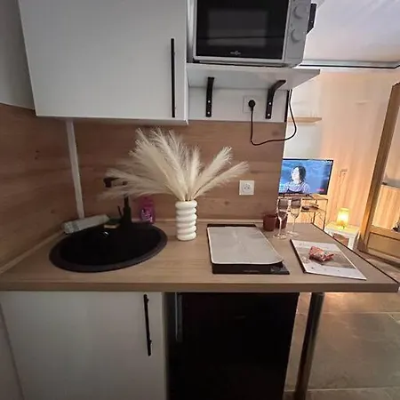 Апартаменты Petit Et Son Abrite