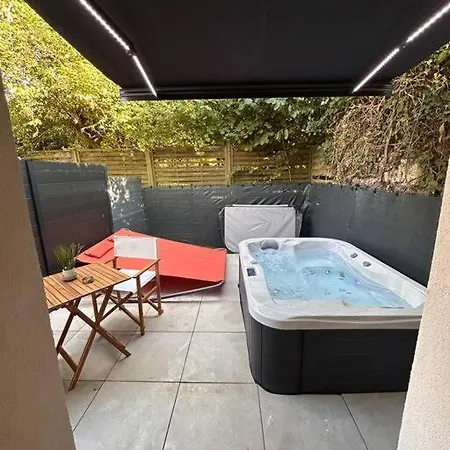 Petit Et Son Abrite Апартаменты