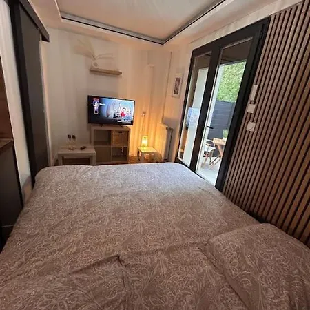 Апартаменты Petit Et Son Abrite