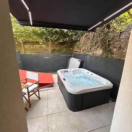 Petit Et Son Abrite Appartement Nancy