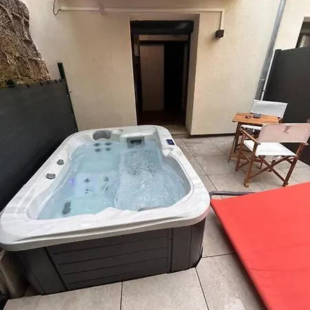 Appartamento Petit Et Son Abrité