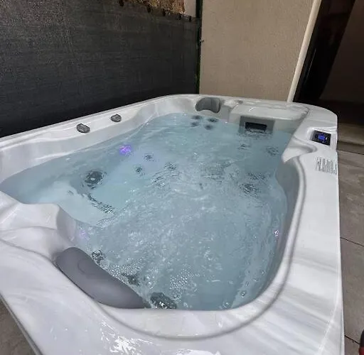 Apartment Petit Et Son Abrite *